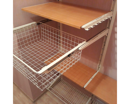 Система хранения с сетчатыми полками